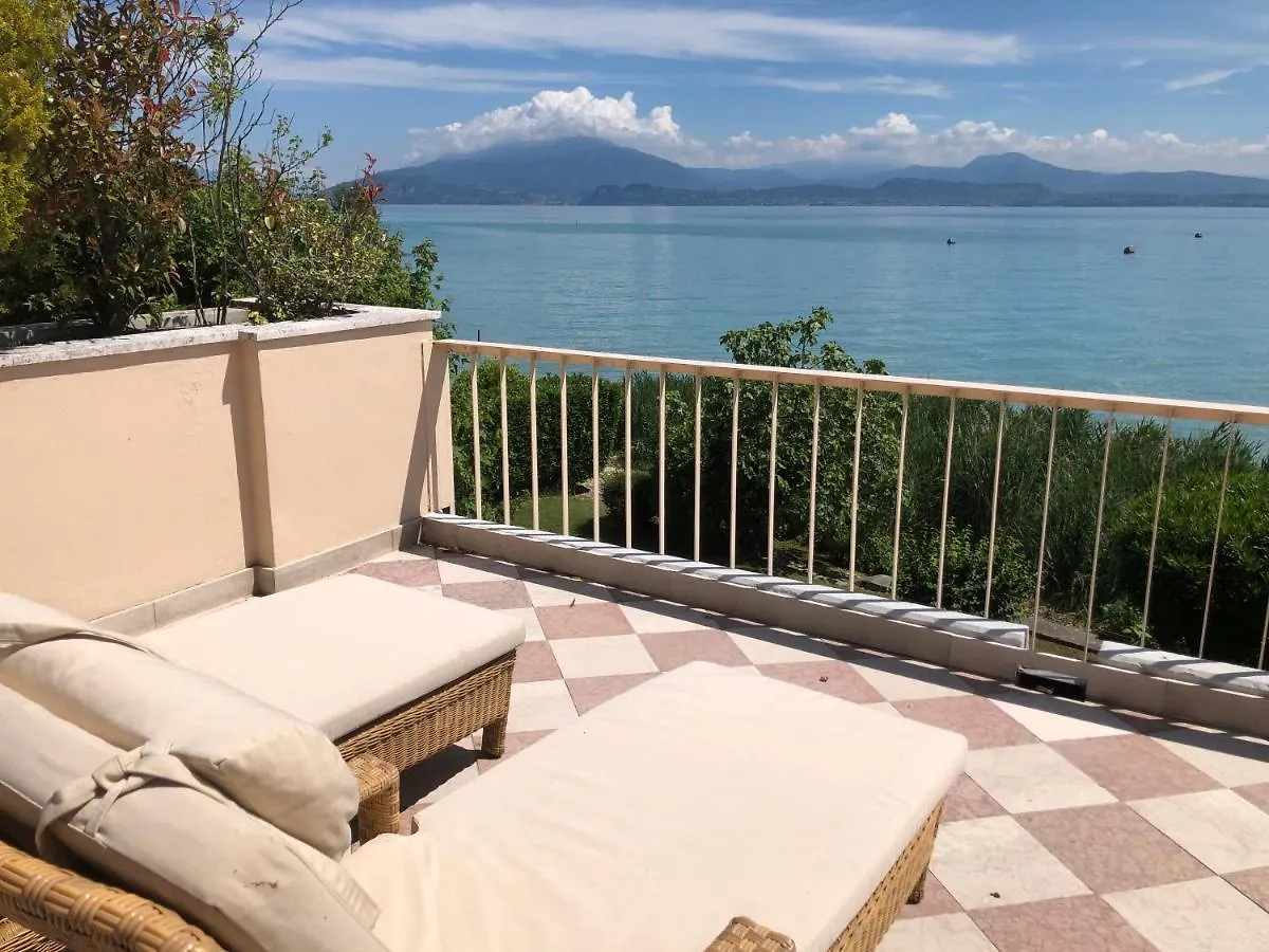 Lake Front Luxury Apartment (Adults Only) Σιρμιόνε Βίλα